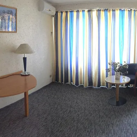 Hostynnist Hotel 2*