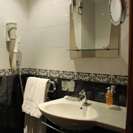 Hotel Hostynnist 2*